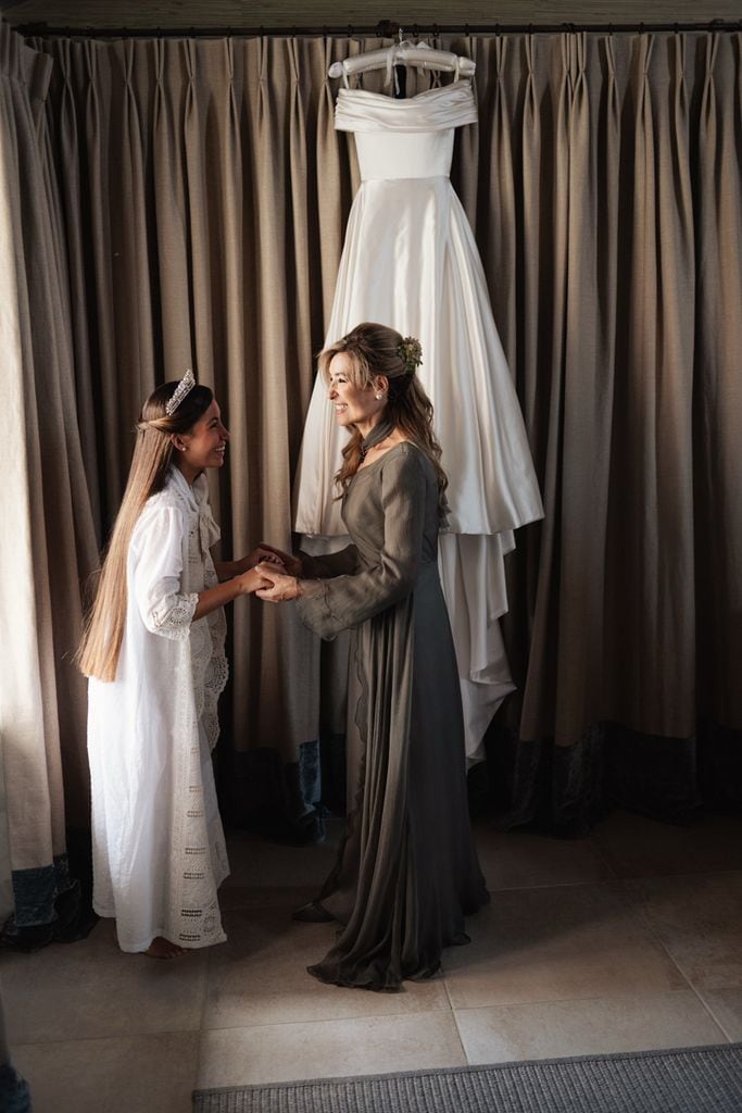 Novia y madre de la novia boda Salamanca