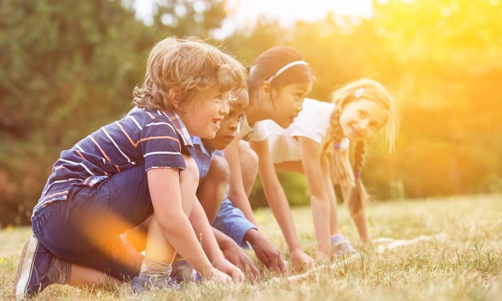 practicar un deporte imprescindible en el desarrollo de las personas de todas las edades