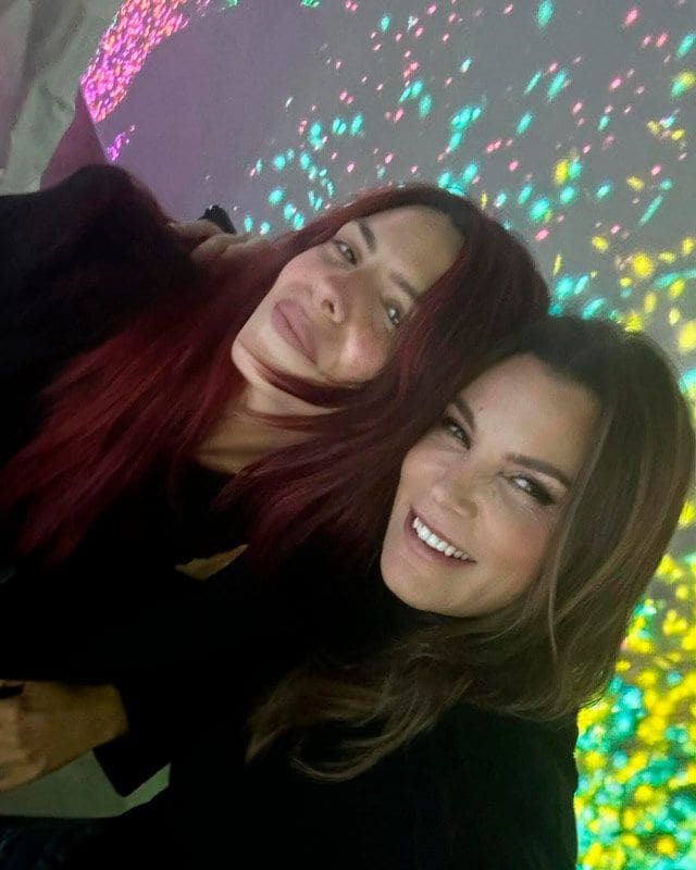 Mar Flores y su sobrina Laura Matamoros 