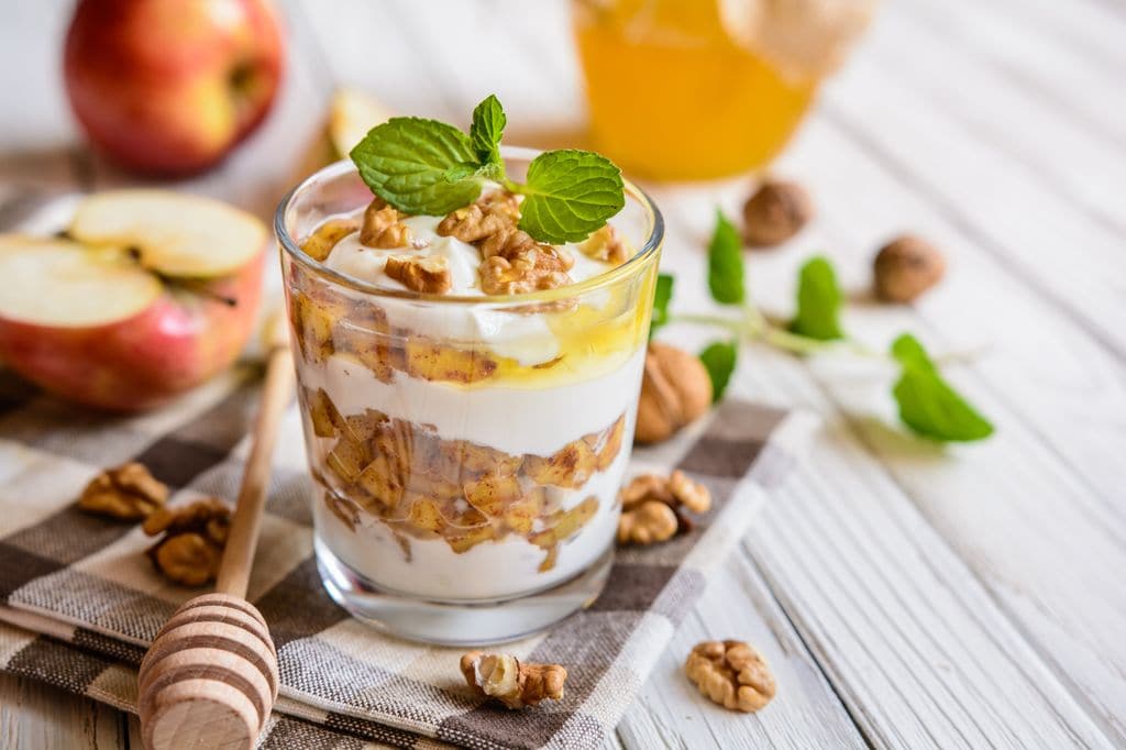 Parfait de manzana asada y nueces