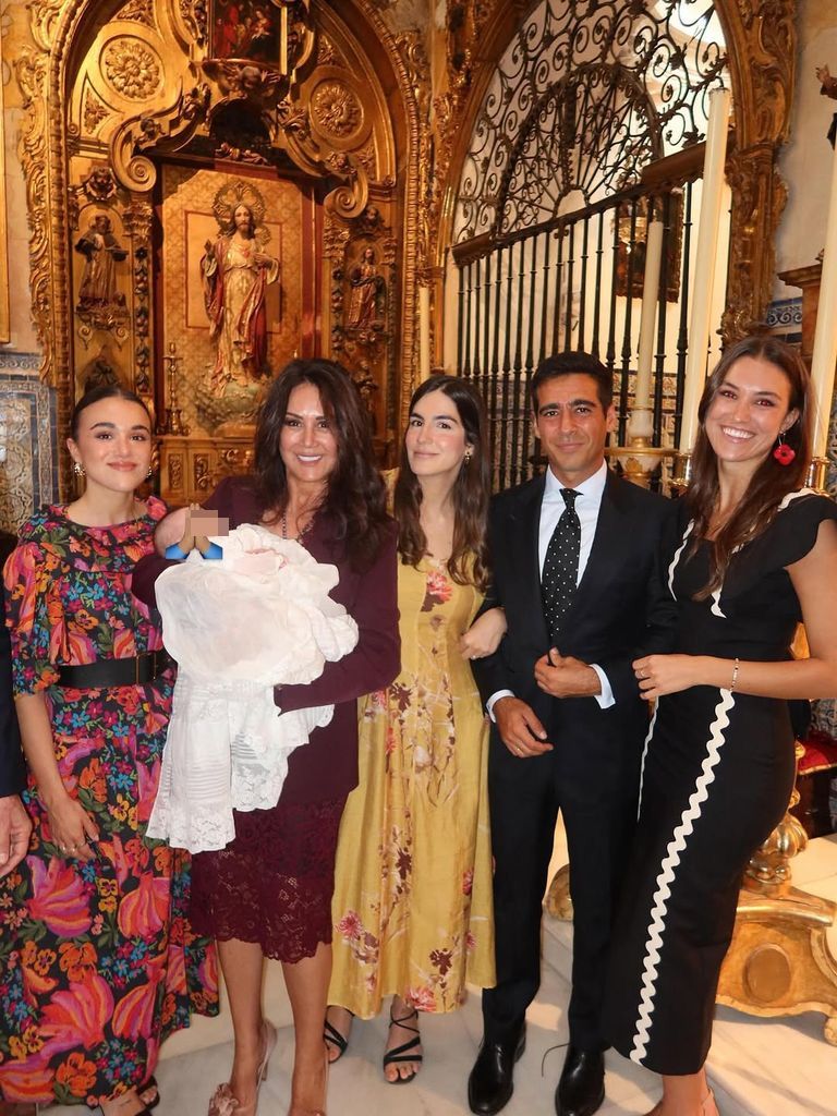 Pepa Gea, con sus hijas