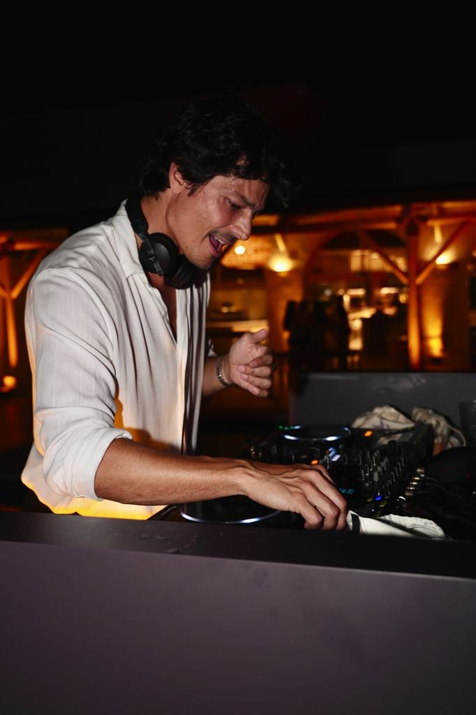 Javier de Miguel fue el encargado de la música en una noche para el recuerdo
