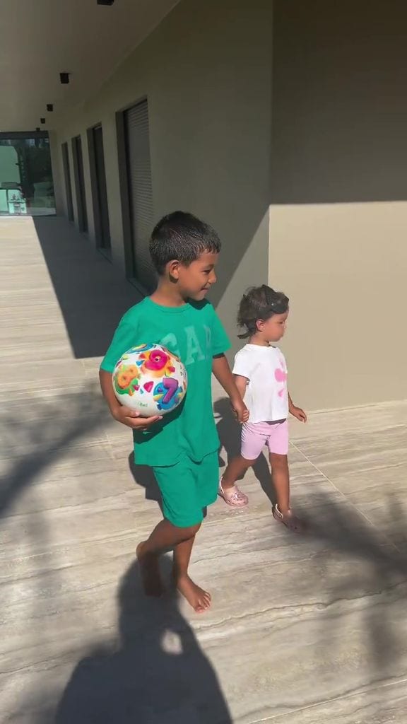 Mateo y Bella tienen una conexión única.