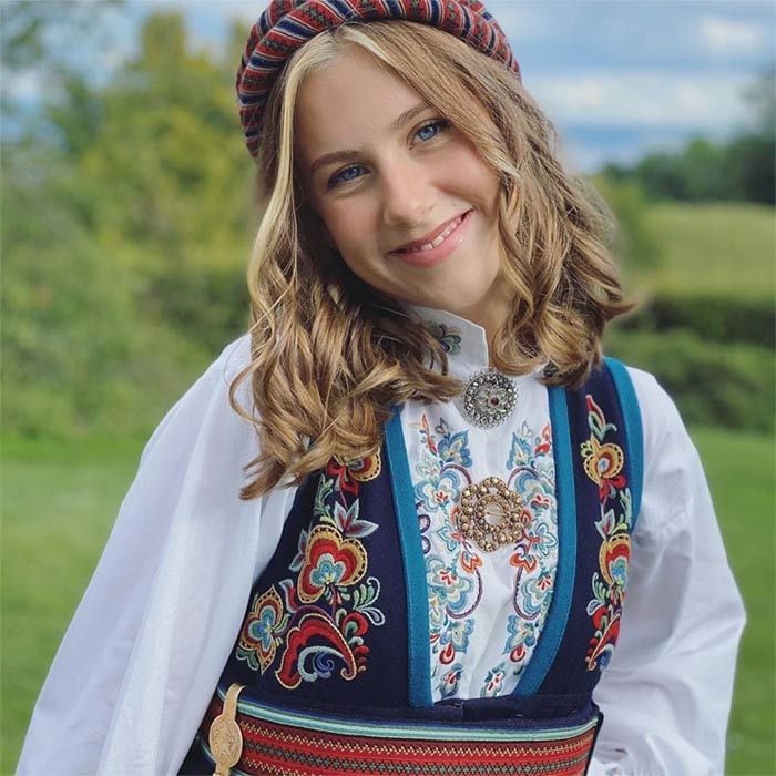 Marta Luisa de Noruega abre su álbum para mostrar cómo ha sido la confirmación de su hija Leah Isadora