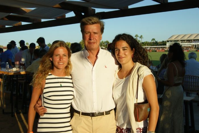 Cayetano Martínez de Irujo y Bárbara Mirjan asisten a la final del Torneo Internacional de Polo de Sotogrande