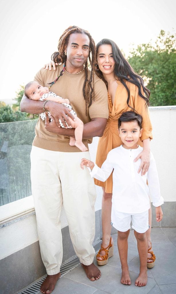 Beatriz Luengo con su familia