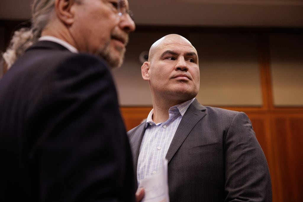 Cain Velasquez ha sido condenado a cinco años de prisión por intento de homicidio