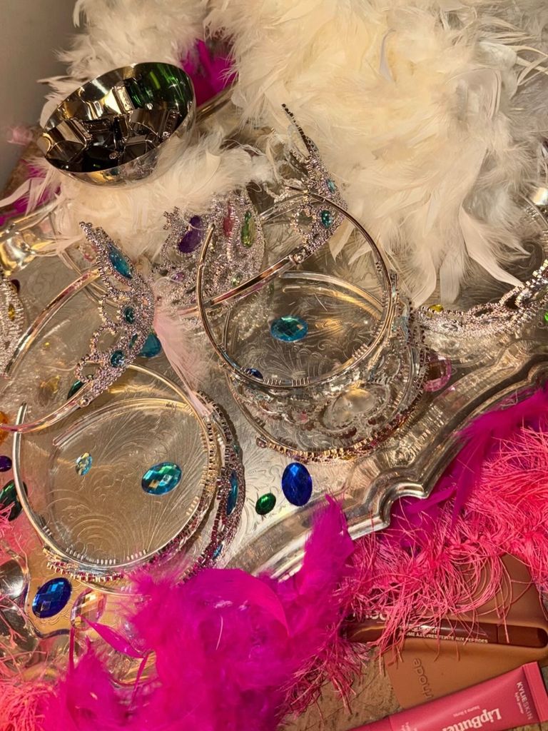 El accesorio clave de la fiesta, las tiaras