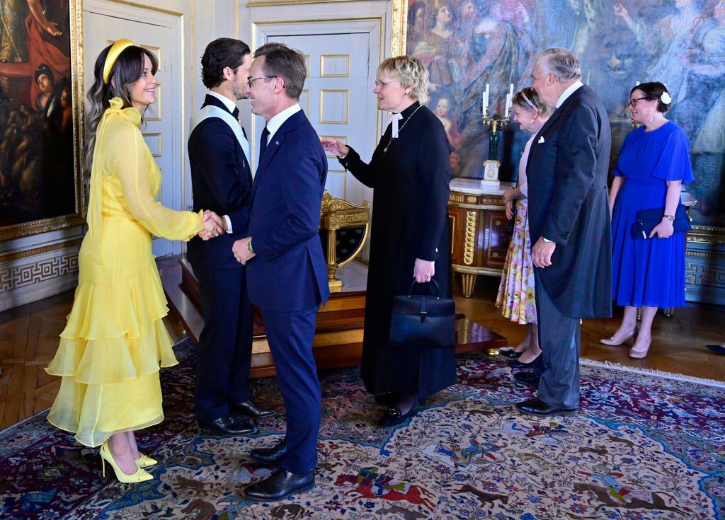 Carlos Felipe de Suecia y Sofia de Suecia en recepción posterior al bautizo de su hija Ines 