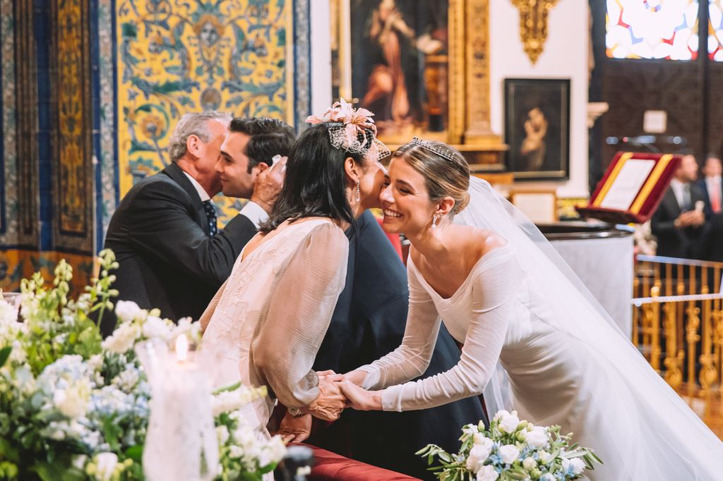 Boda de primavera y madre de la novia
