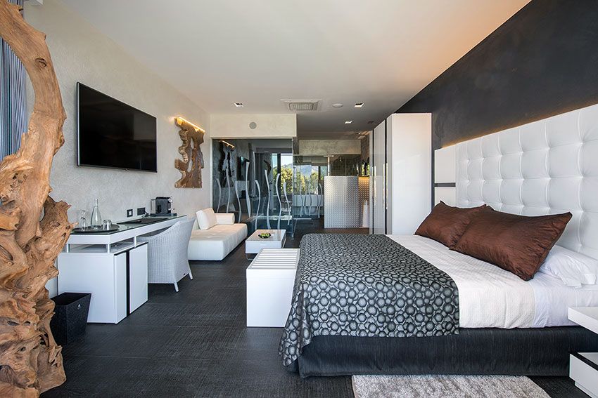 Salles-hotel-SuitesNatura_Hola4