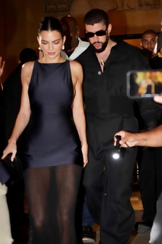 Kendall Jenner y Bad Bunny en las calles de París. Junio de 2024.