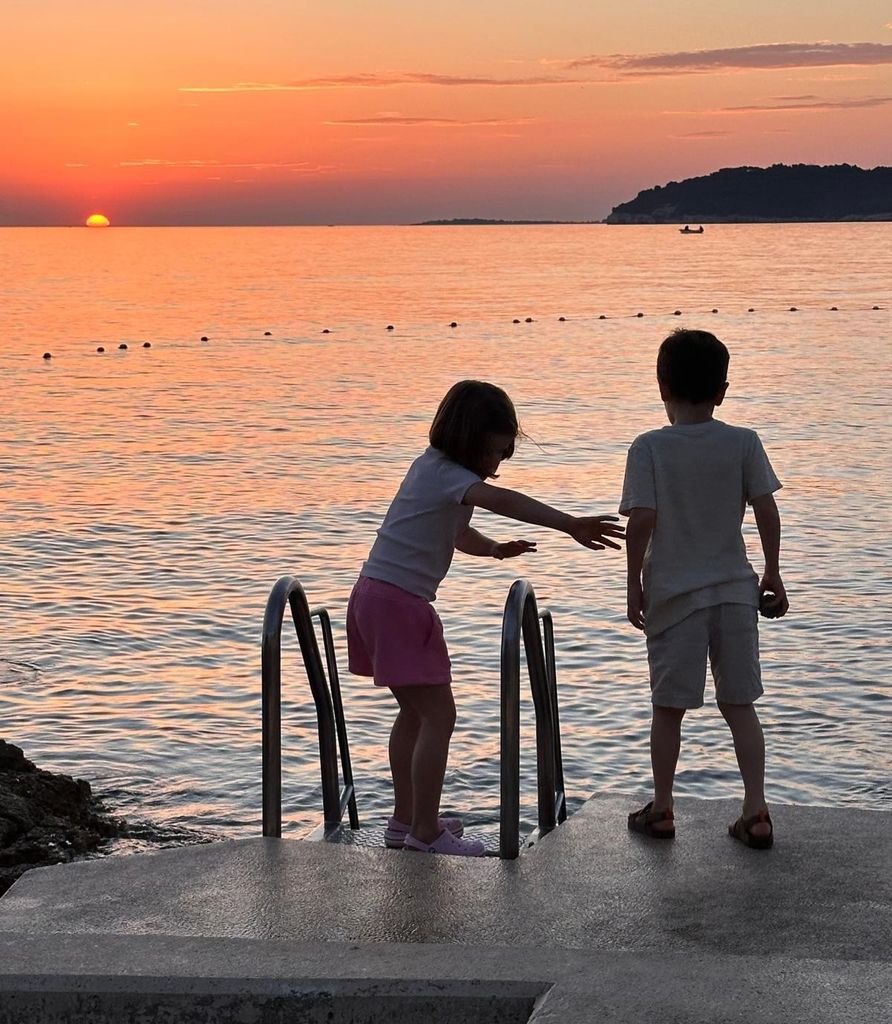 Ricky Martin mostró esta hermosa postal de sus hijos Lucía y Renn.