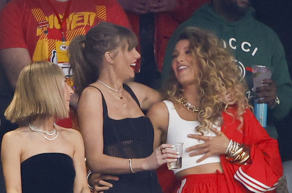 Blake Lively y Taylor Swift solían ser grandes amigas, pero en meses recientes es notoria su distancia