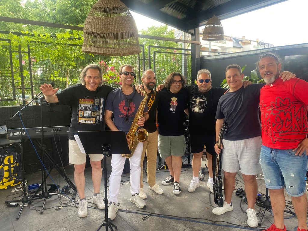 Grupo de música “Cuestión de tiempo”