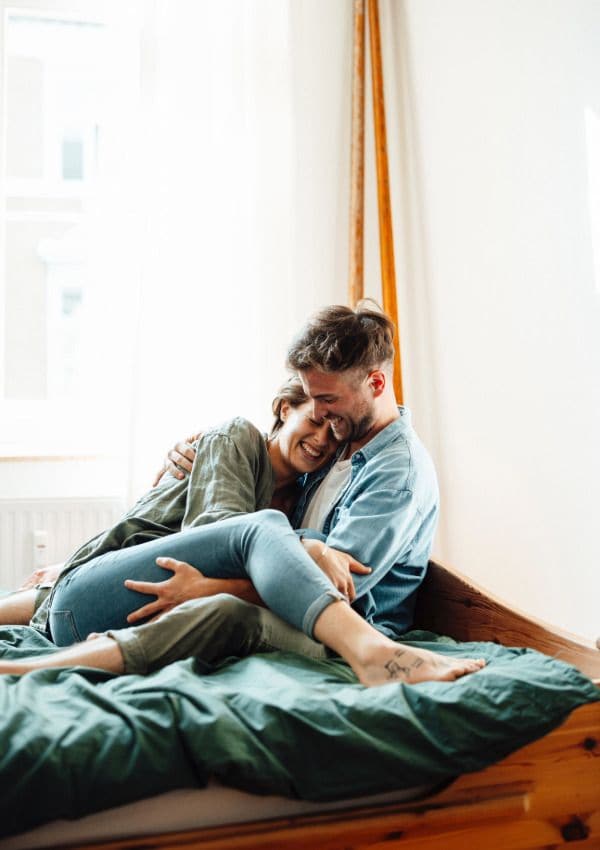 Qué hacer si no te cae bien la pareja de tu amiga
