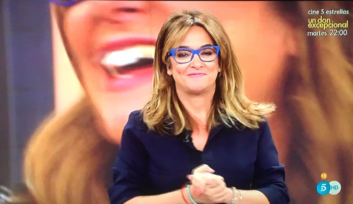 Toñi Moreno se despide emocionada de sus compañeros antes de iniciar una nueva etapa profesional