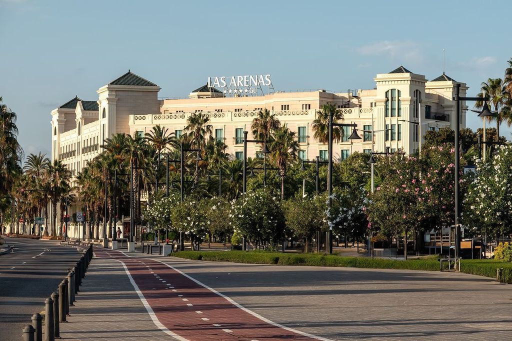 Hotel Las Arenas