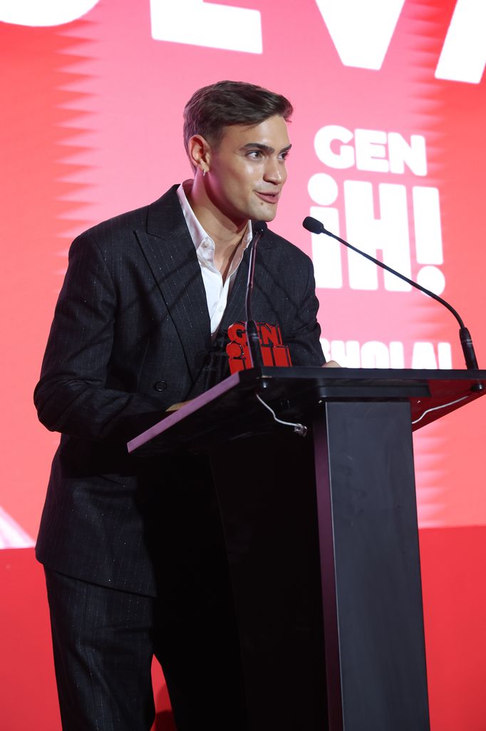 Gabriel Guevara, sobre el escenario