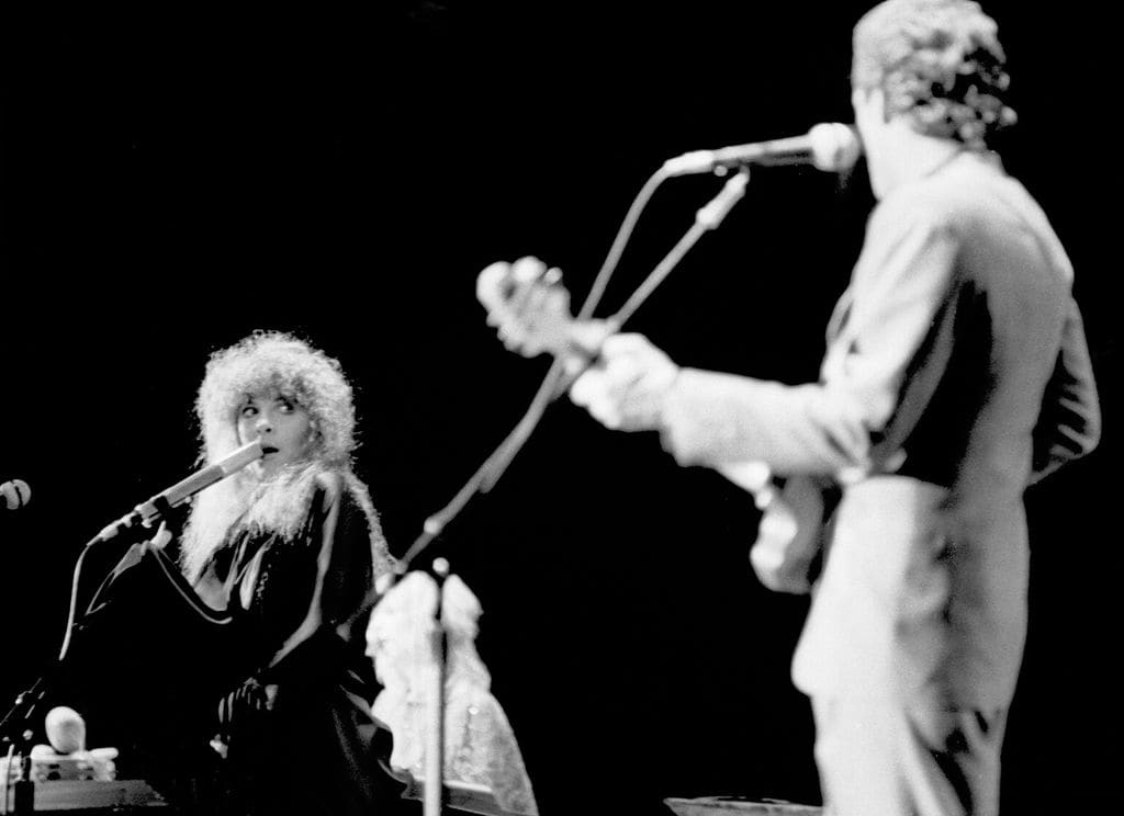 Stevie Nicks y Lindsey Buckingham actuando con Fleetwood Mac en 1979