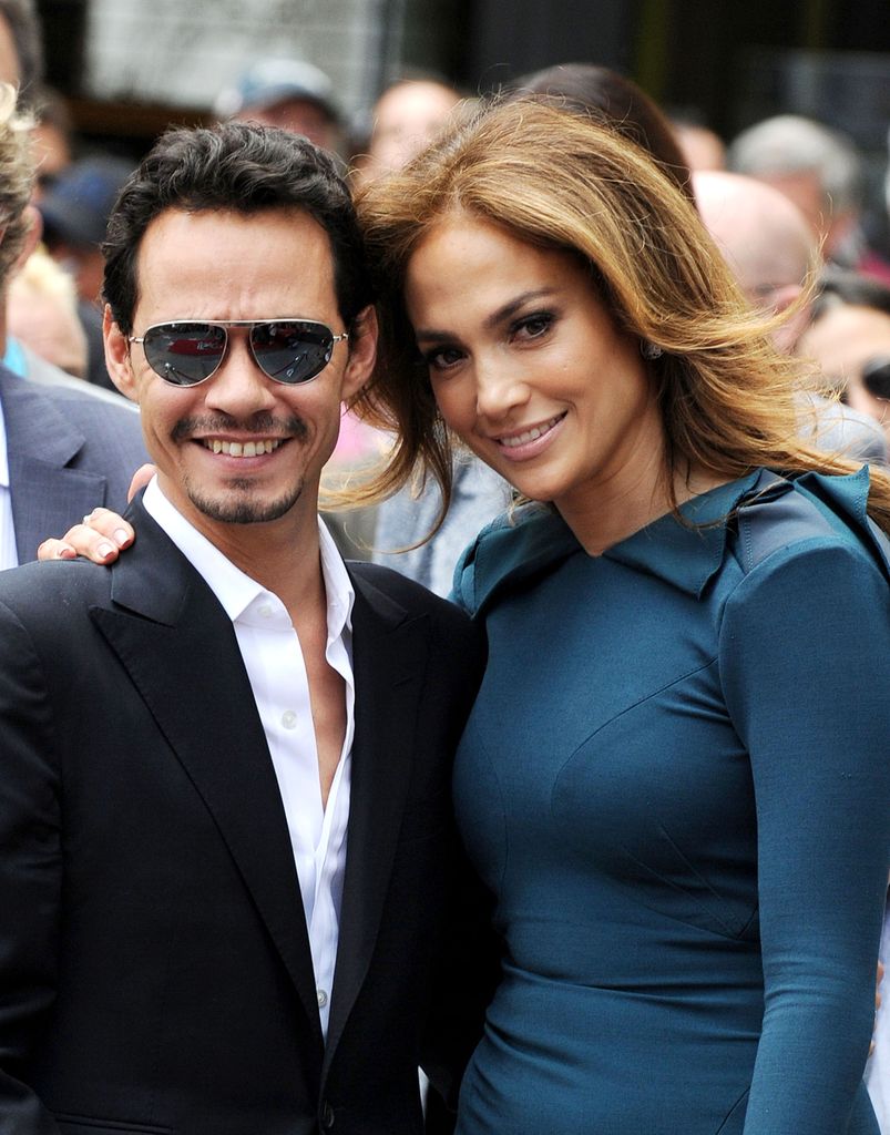 Marc Anthony y Jennifer Lopez en el Paseo de la Fama en 2011.