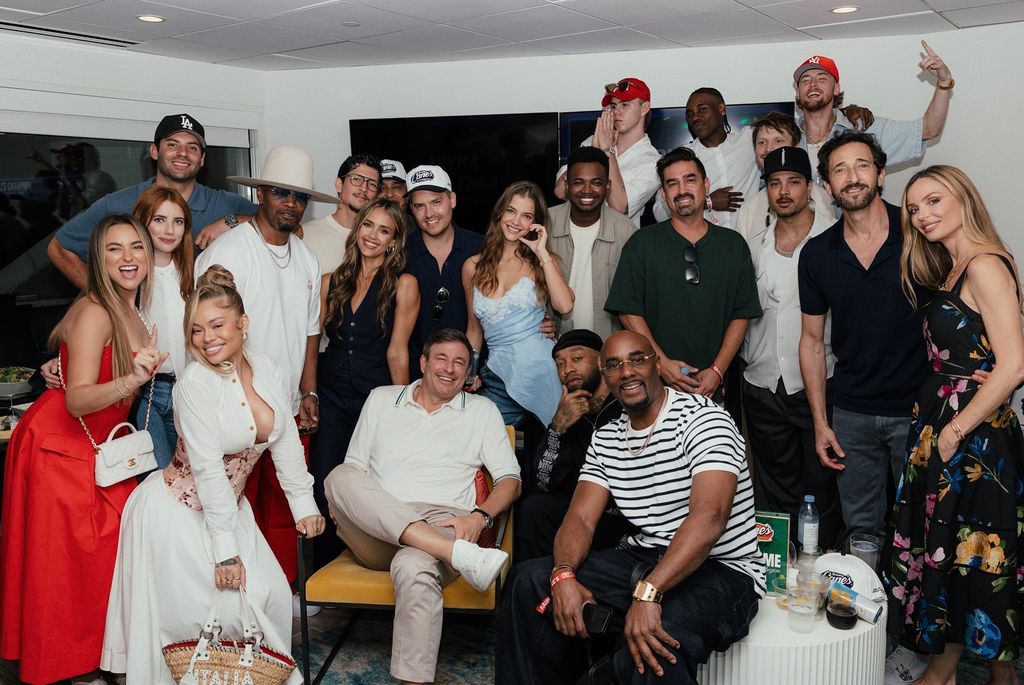 Danny Ramírez tam bién compartió fotos en las que aparecía junto a Jessica.