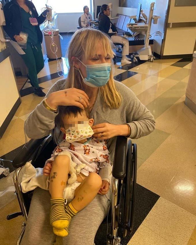 Natasha Bedingfield y su hijo Solomon