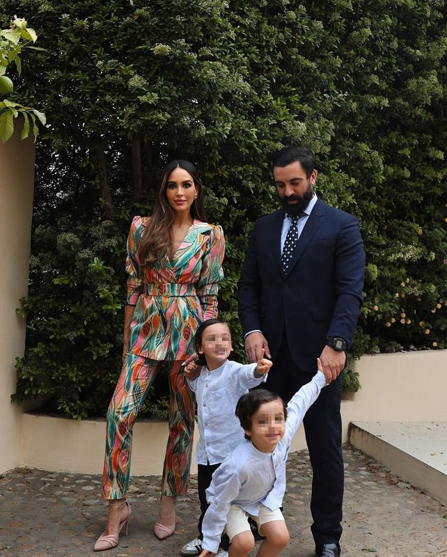 Rocío Osorno con Coco Robatto y sus hijos el Domingo de Ramos 2024