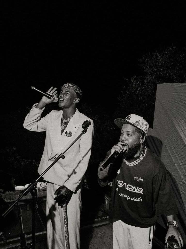 Lamine Yamal junto al cantante Chimbala