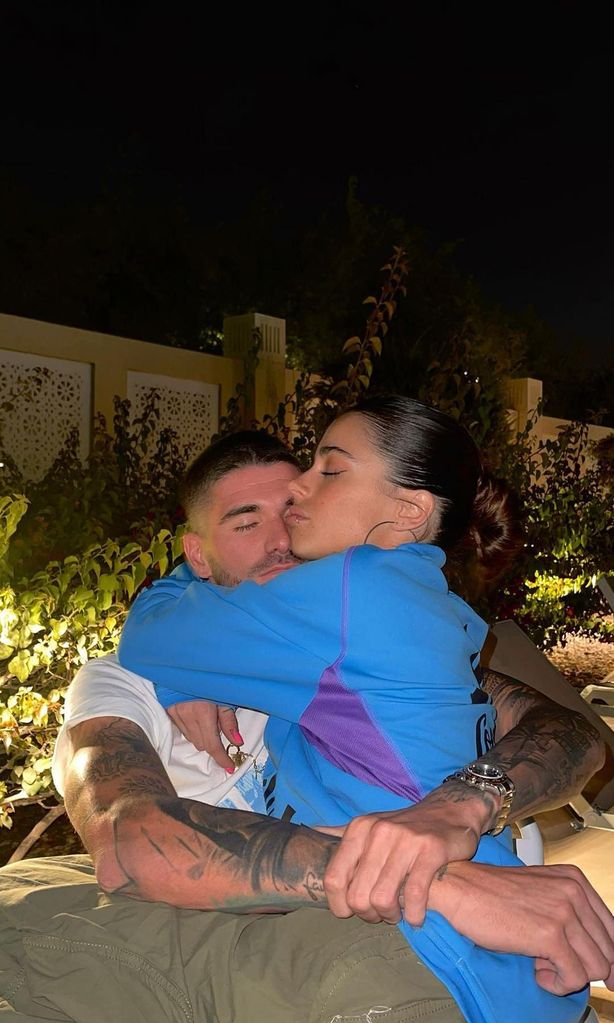 Tini Stoessel y Rodrigo De Paul