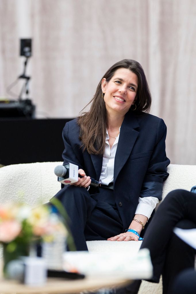 La royal monagesca explicó un poco de qué va su nuevo libro "La grieta".