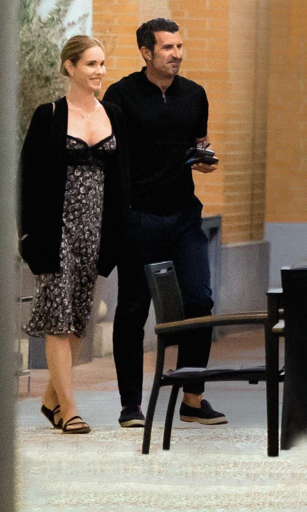 Luis Figo Y Helen Svedin HOLA 4074