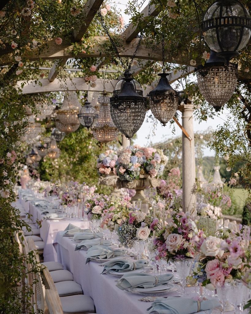 Decoración de bodas internacionales bridgerton británica