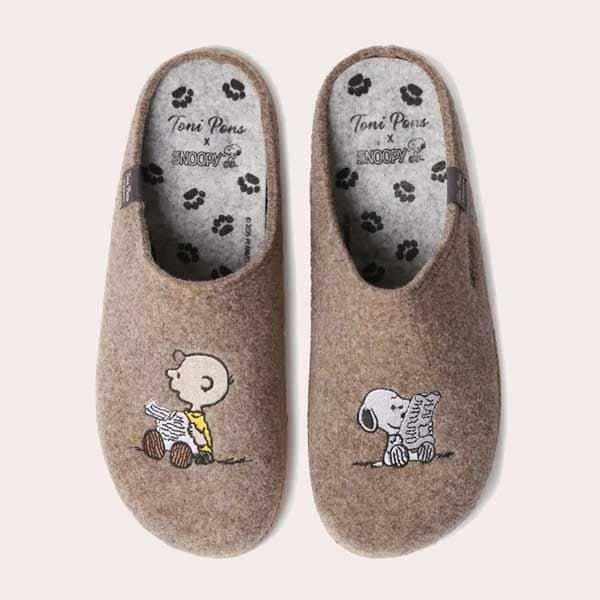 Zapatillas tipo zueco para hombre de Snoopy | CHARLIE
