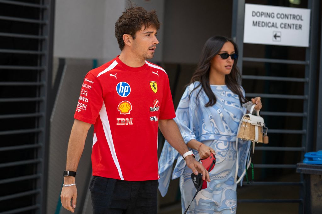 Charles Leclerc y Alexandra Leclerc confirmaron sin palabras que están en la dulce espera de su primer bebé