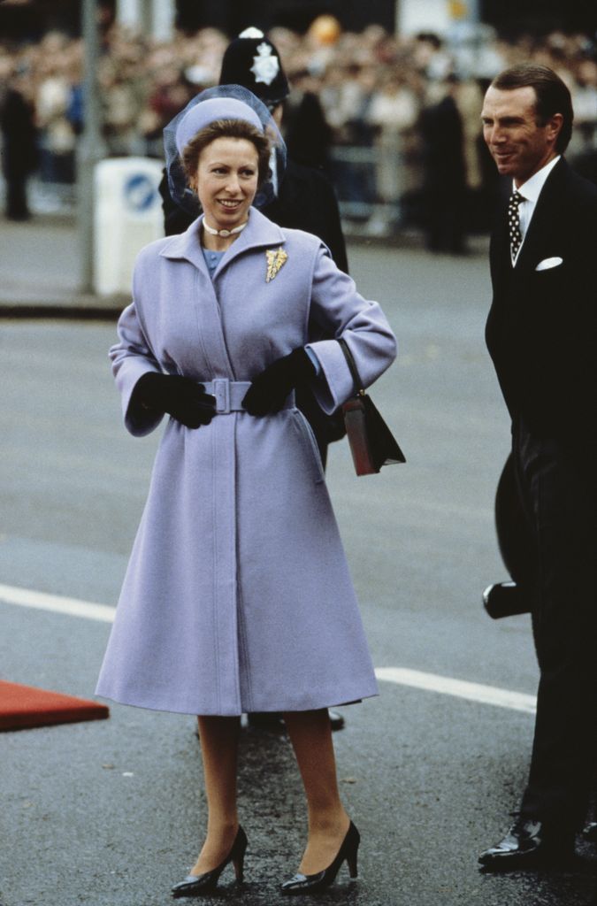 La princesa Ana y su primer marido, Mark Phillips, recibiendo en Londres a la reina Beatriz de Holanda en su viaje de Estado de 1982