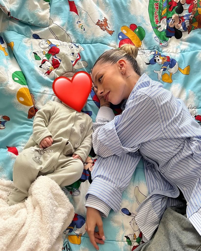 Carlo Costanzia comparte algunas fotos con su hijo y Alejandra