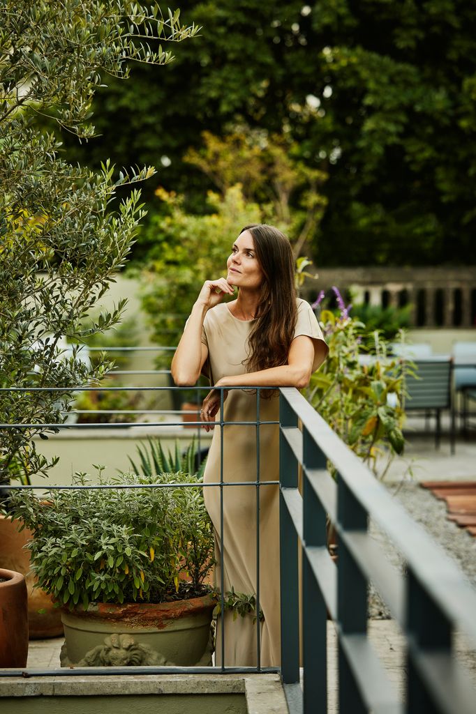 chica pensando naturaleza