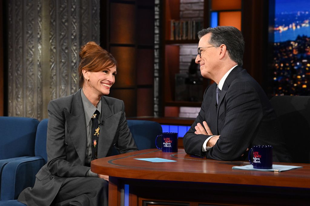 Roberts en The Late Show with Stephen Colbert .