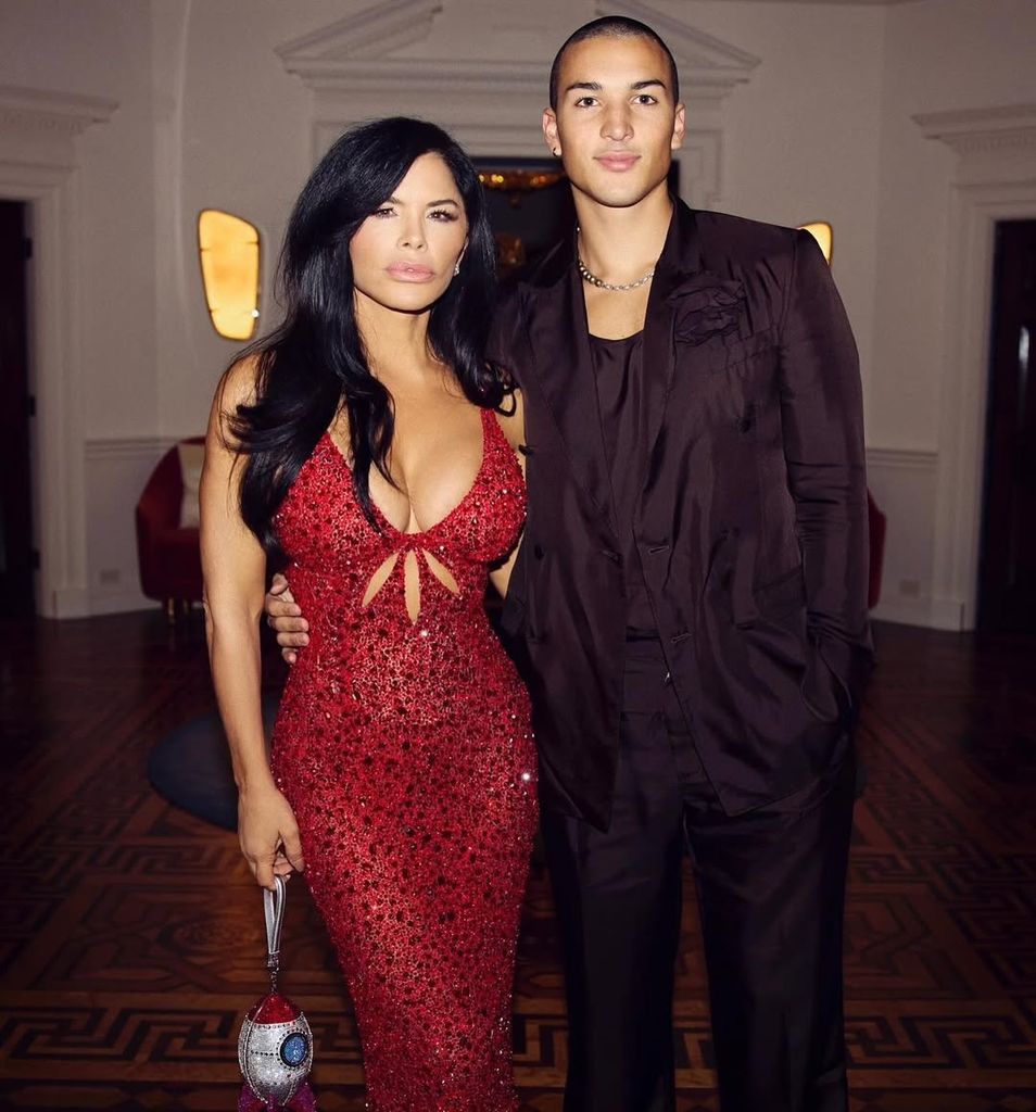 Lauren Sánchez con su hijo Nikko
