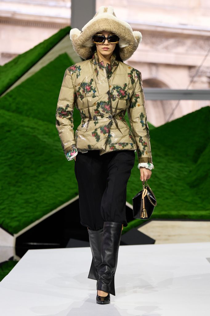Hejia Li (Louis Vuitton Otoño/Invierno 2026-2027).