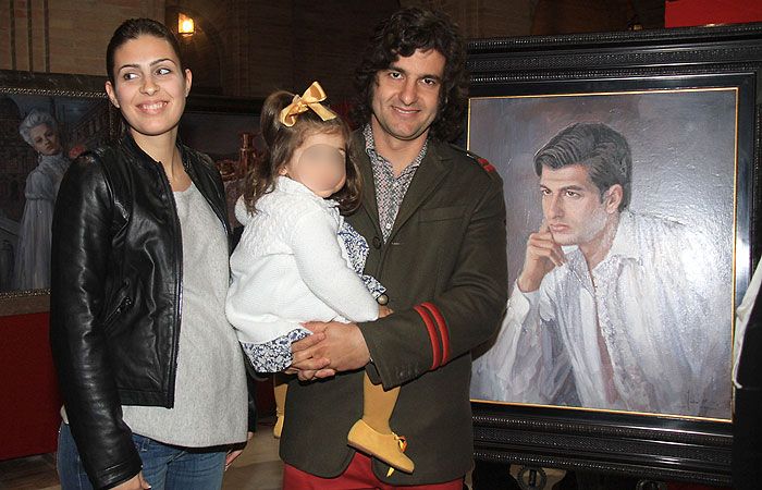 Morante con su mujer e hija 