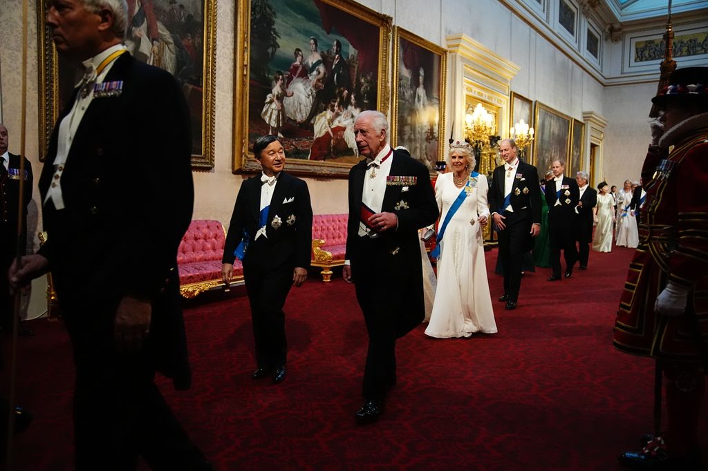 Reyes Carlos y Camilla con Naruhito y Masako de Japón