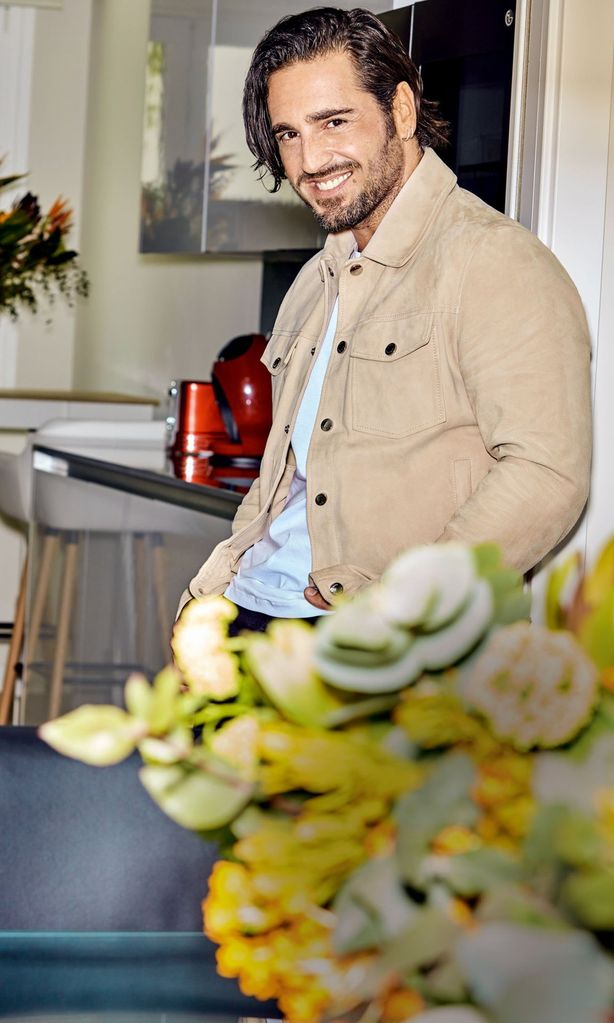 David Bustamante HOLA 4006