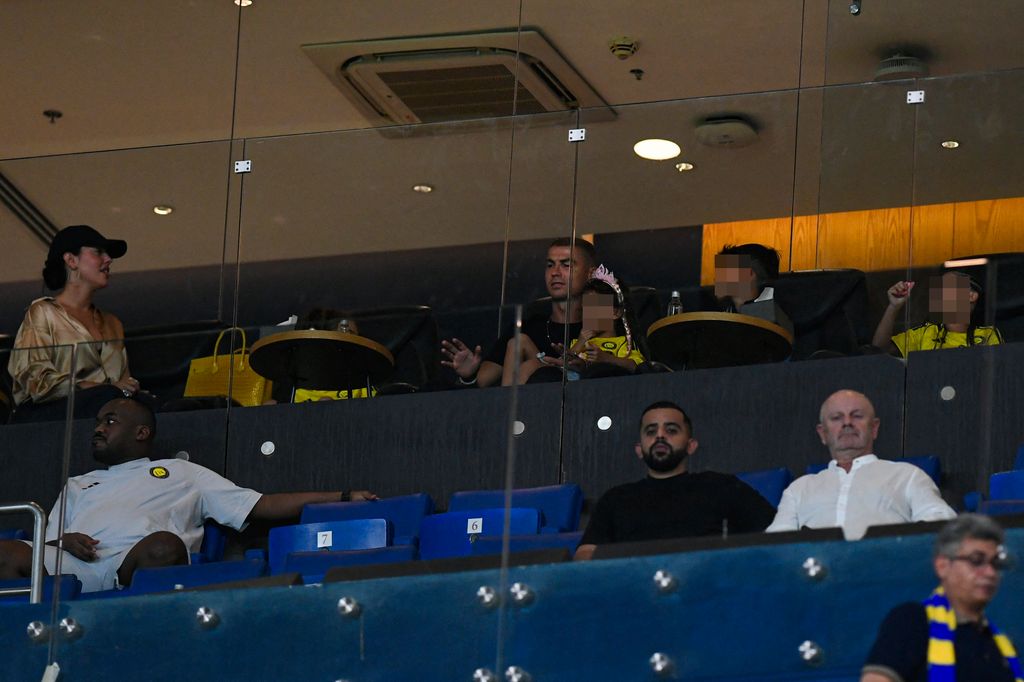Georgina Rodríguez y Cristiano Ronaldo reaparecen tras su boda privada en Portugal en el palco VIP del Al-Nassr