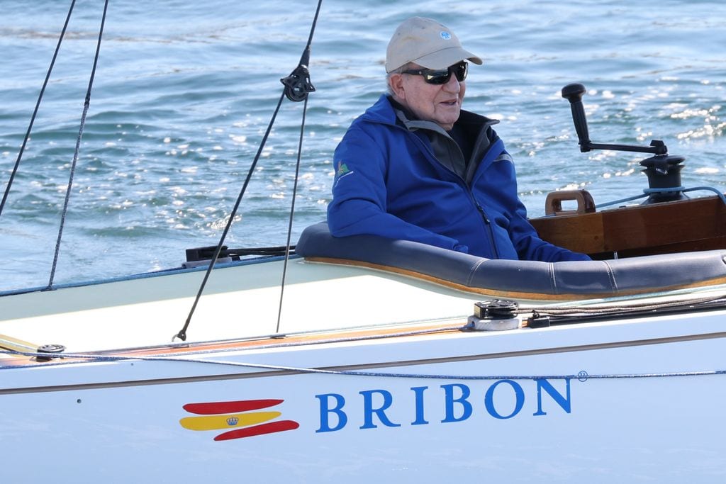 El rey Juan CArlos en las regatas de Sanxenxo en abril de 2025