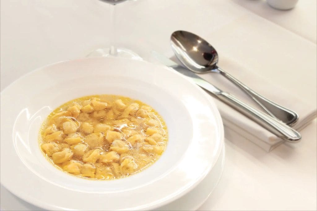 Tortellini in brodo