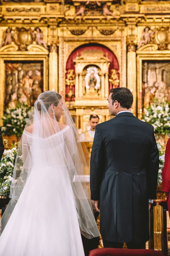 Boda de primavera ceremonia iglesia