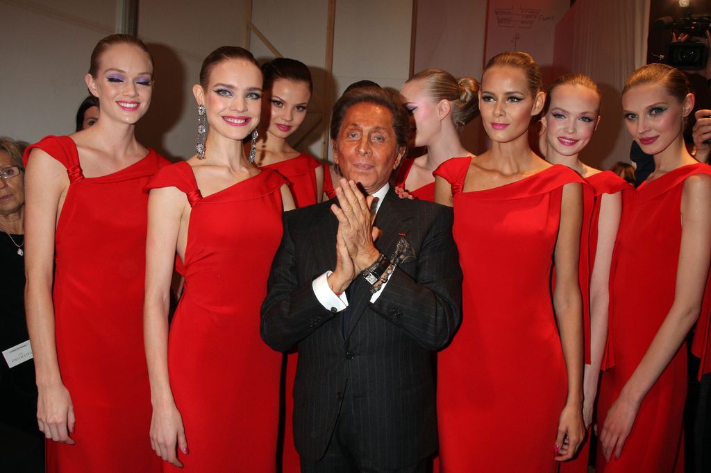 Valentino durante su último desfile de alta costura en París. 