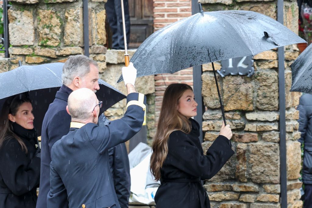 Los Reyes con la princesa Leonor 